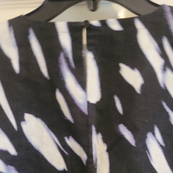 DKNY Pure SzSM Linen Black and White Patterned 3/4 sleeve crop Top - Picture 5 of 6